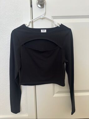 Cotton On Black Long-Sleeve Cutout Crop Top